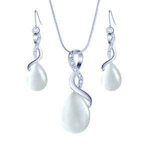 Handmade White Opal w/ Signity Stones 925 Silver Pendant Necklace & Earring Set